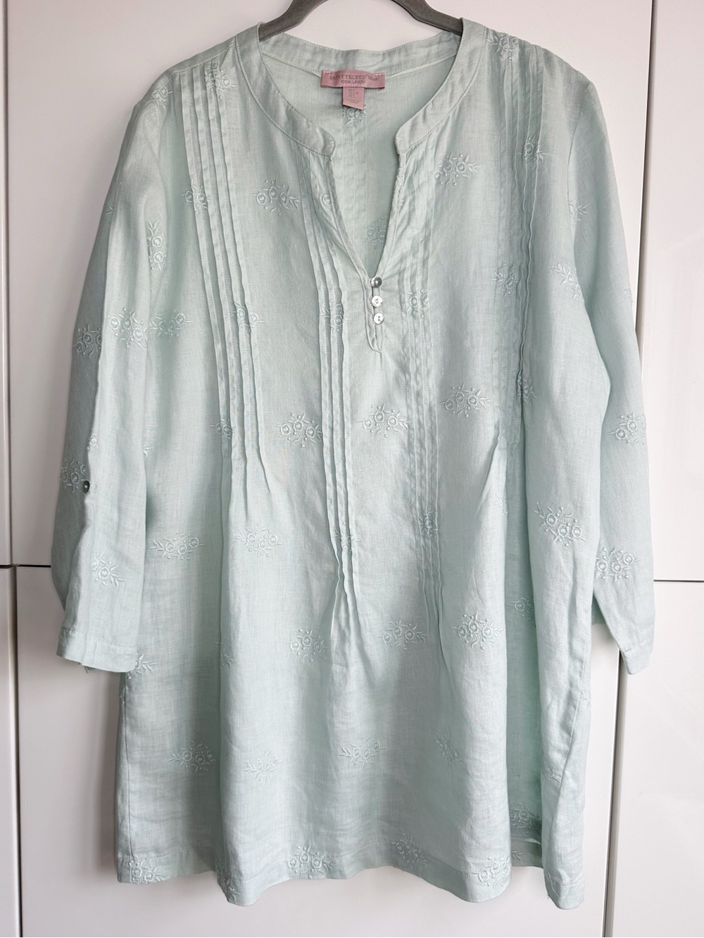 Saint Tropez West Mint Green Linen Pin-tuck Blouse Large Embroidered Flower